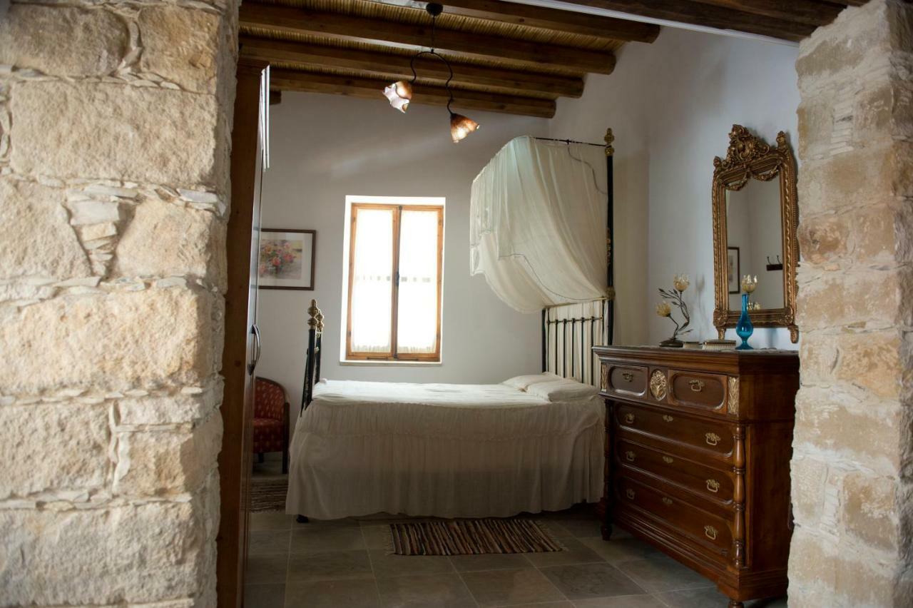 Magdalene'S House Skarinou Hotel ภายนอก รูปภาพ