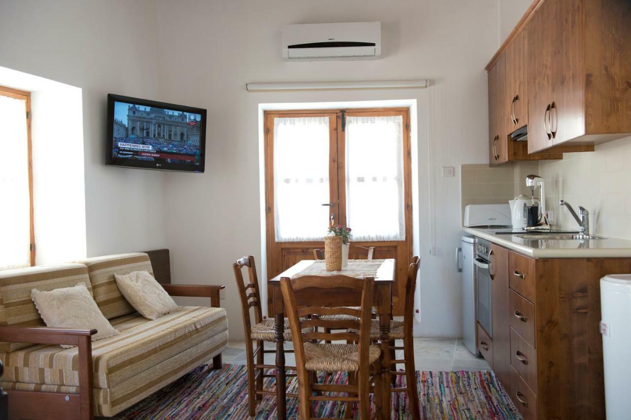 Magdalene'S House Skarinou Hotel ภายนอก รูปภาพ